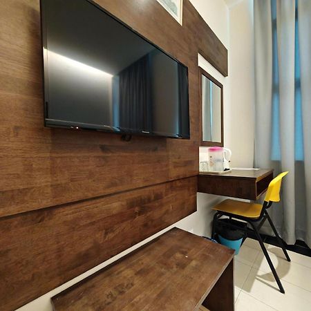 Citrine Hotel Сери Искандар Екстериор снимка