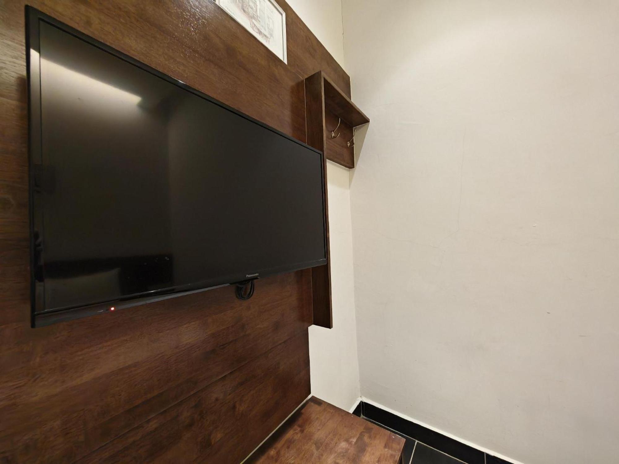 Citrine Hotel Сери Искандар Екстериор снимка